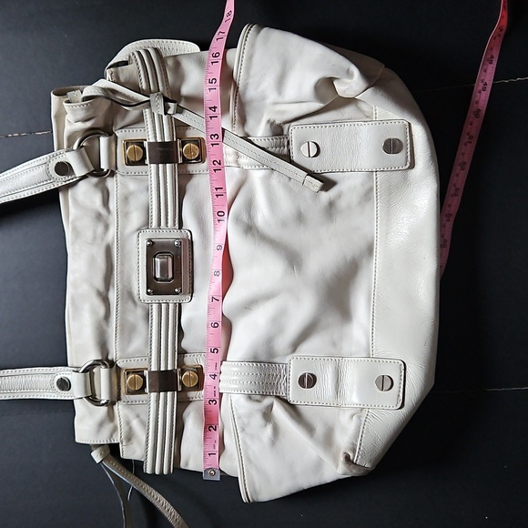 B. Makowsky White Leather Purse Hobo Bag - Picture 11 of 11
